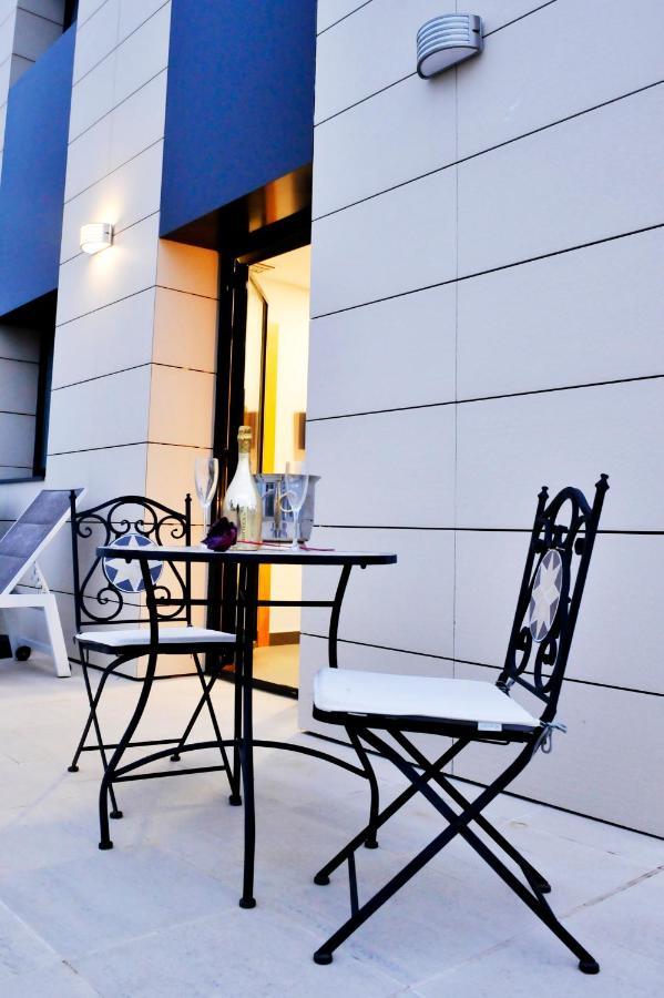 6 Bis Hotel Castelldefels Eksteriør bilde