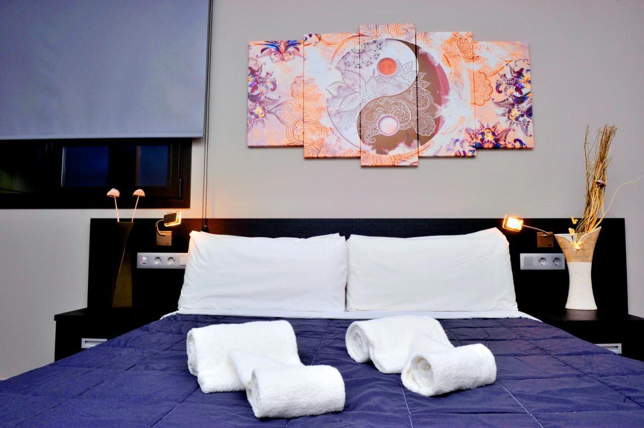 6 Bis Hotel Castelldefels Eksteriør bilde