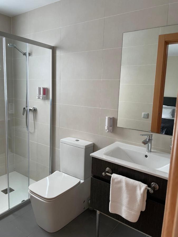 6 Bis Hotel Castelldefels Eksteriør bilde