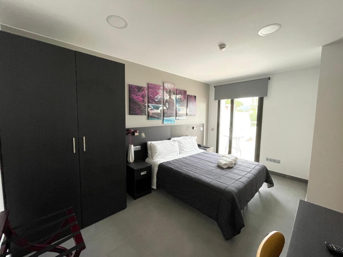 6 Bis Hotel Castelldefels Eksteriør bilde