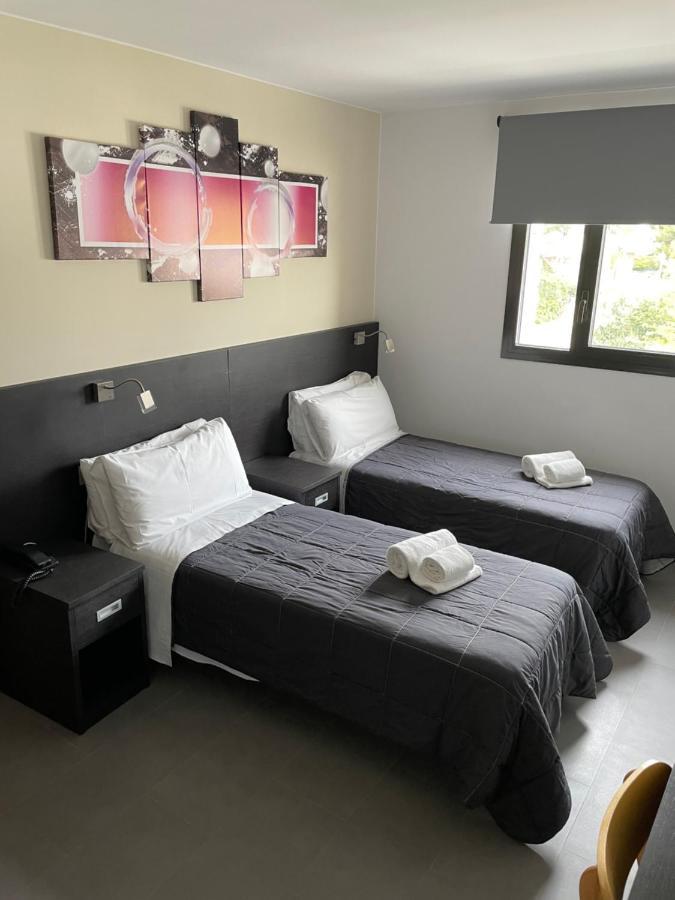 6 Bis Hotel Castelldefels Eksteriør bilde