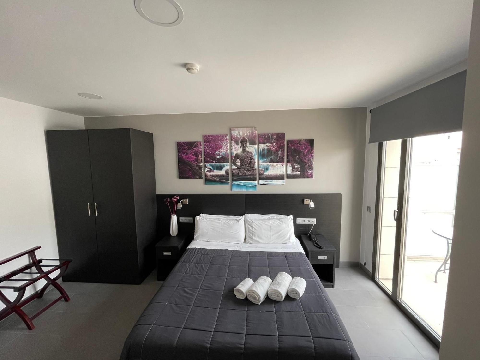 6 Bis Hotel Castelldefels Eksteriør bilde