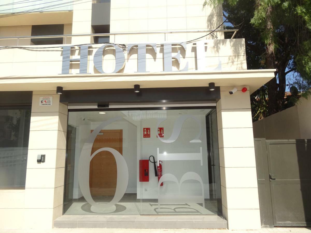 6 Bis Hotel Castelldefels Eksteriør bilde